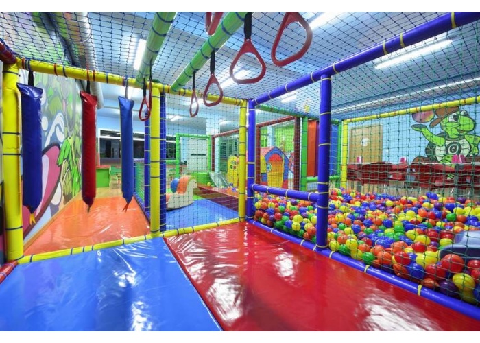 Aire_de_jeux_intérieur_collectivité