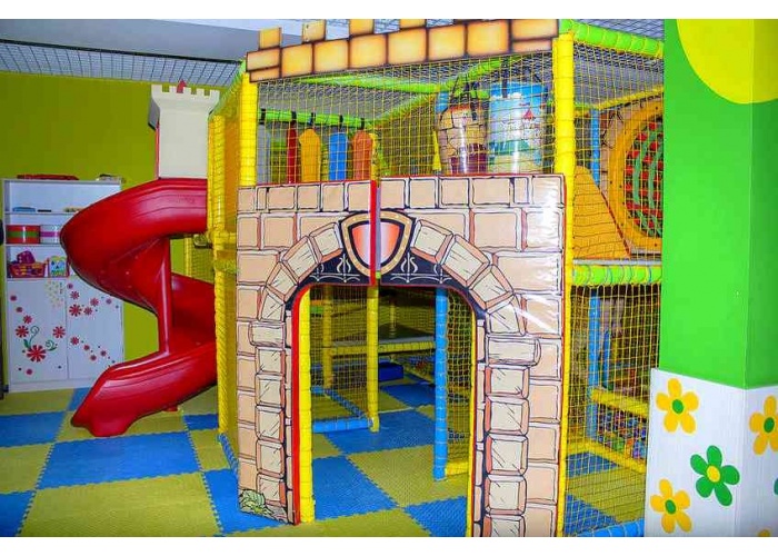Aire_jeu_à_thème