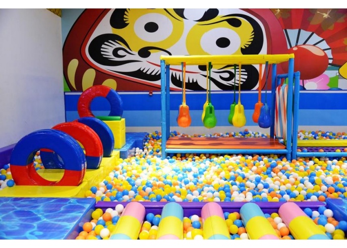 Aire_jeu_interieur_collectif