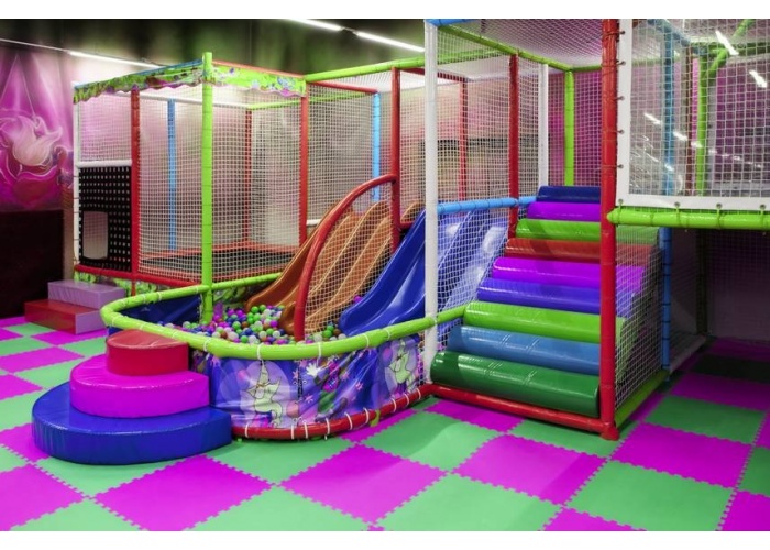 Aire_jeu_intérieur_publique