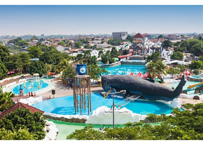 Sous_marin_parc_aquatique